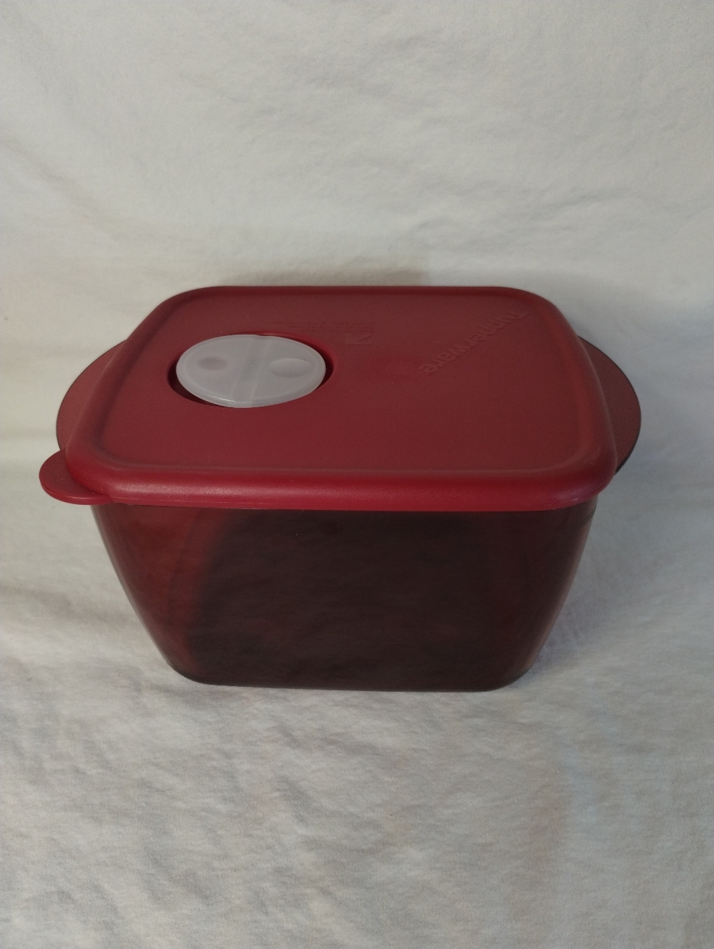 Tupperware Rock 'N Serve NEW RETIRED STOCK